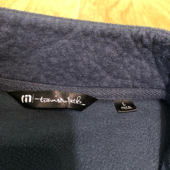 Travis Mathew Navy Blue 1/4 Zip Golf Sweater Mens Size Large Spot On Sleeve - Picture 6 of 13